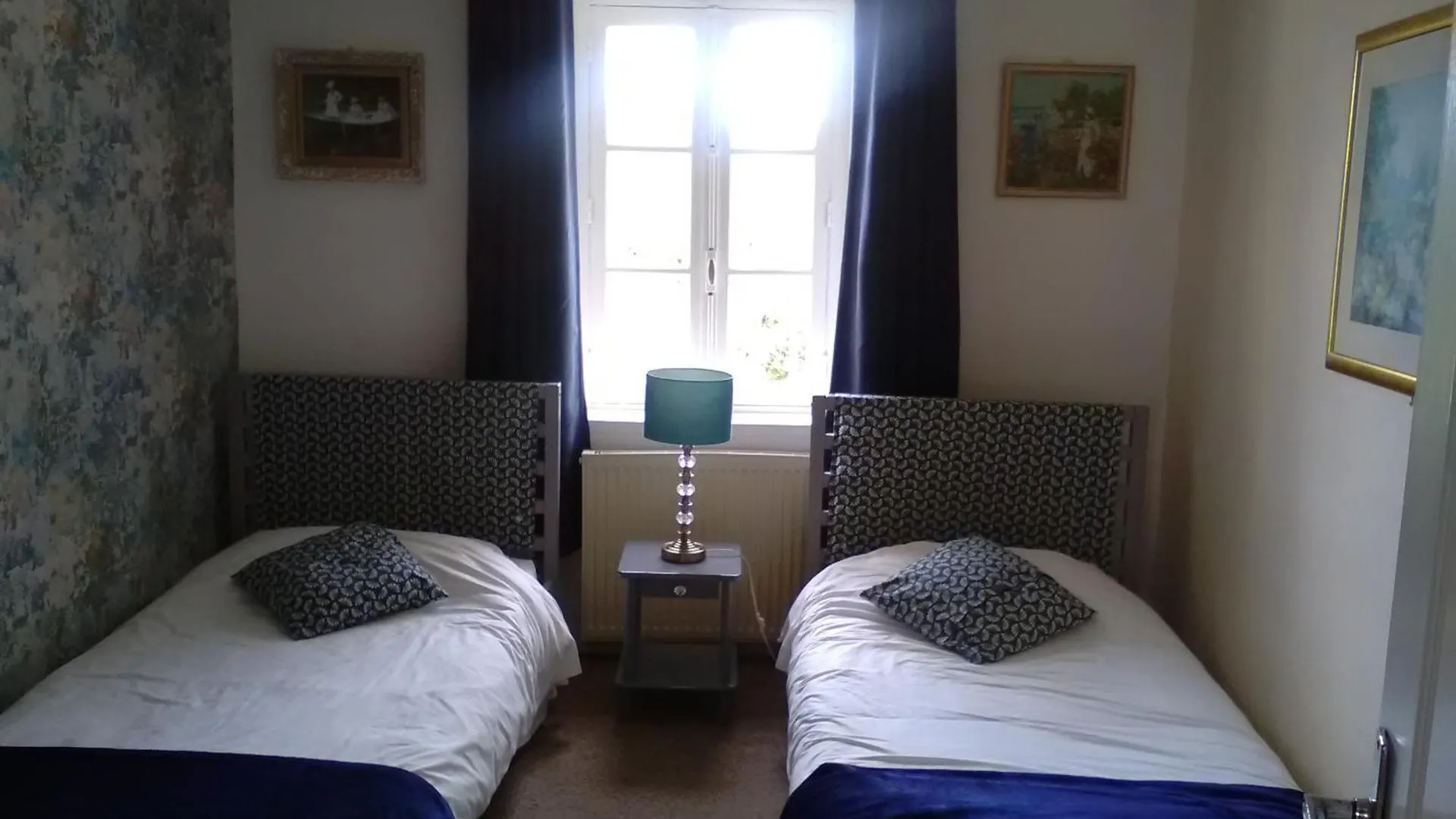 Bed and Breakfast The Old Bakery Châteauneuf-du-Faou 0*,  Francia